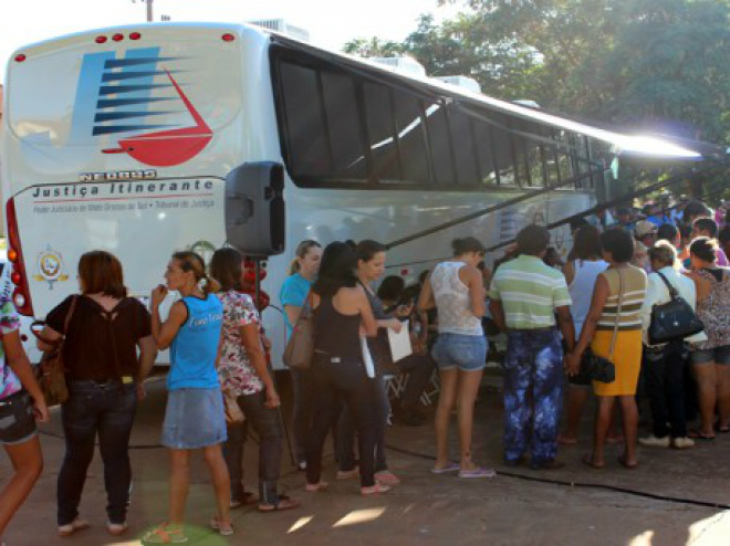 Justiça Itinerante realiza acordo em 96% das ações em 2012 No período de janeiro a dezembro foram realizados 38.647 atendimentos e orientações jurídicas (Foto: TJ MS)