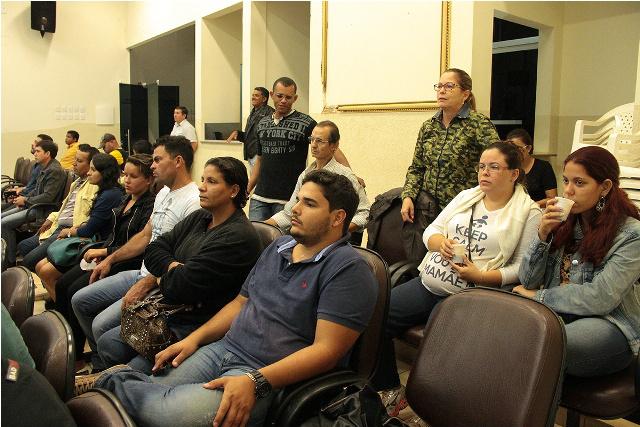 Vereadores aprovam criação de Conselho sobre mobilidade e transporte urbano Grupo que encabeçou a proposta esteve presente durante a sessão (Foto: Assessoria)