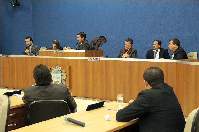 Vereadores aprovam regularização de 19 áreas industriais A sessão ordinária aconteceu na noite desta terça-feira (26) (Foto: Assessoria)