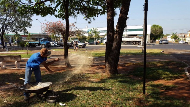 Secretaria de Meio Ambiente utiliza Gesso Agrícola em áreas verdes de Três Lagoas No total, foi utilizado cerca de três mil quilos de gesso agrícola (Foto/Assessoria)