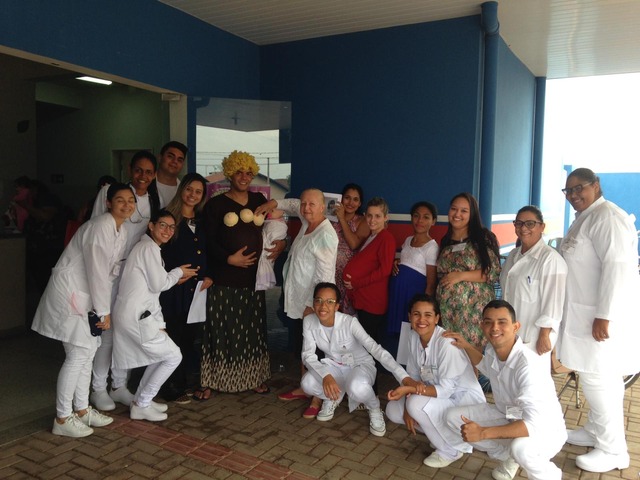 Alunos da Escola “Parque São Carlos” recebem alunos do curso de enfermagem do SENAC Foto: Divulgação