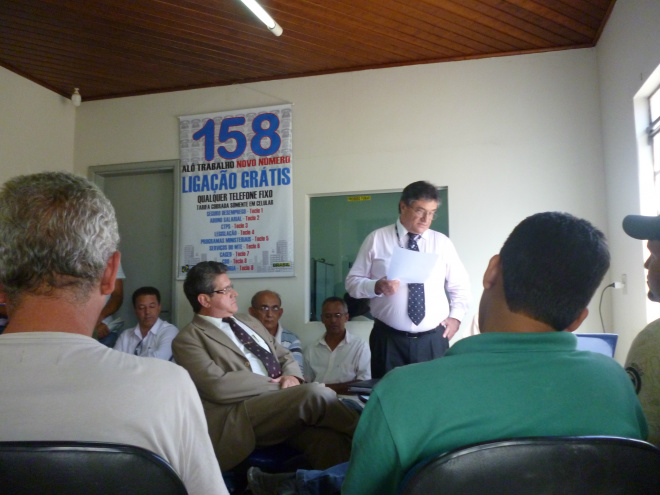 Mesa redonda sobre o fim da paralisação na Eldorado Brasil será hoje O superintendente regional do Ministério do Trabalho, Anísio Pereira, durante reunião no segunda-feira (30)
Foto: Elisangela Ramos