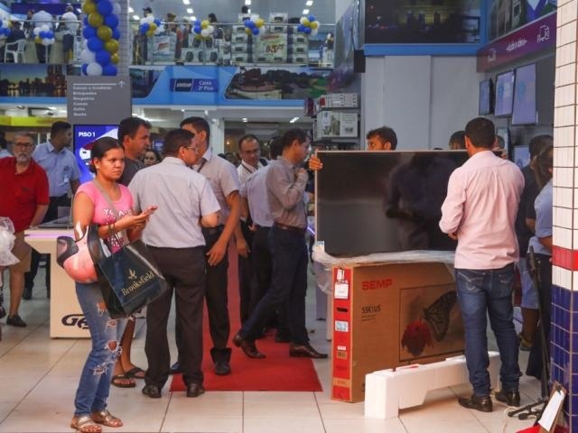 MS tem crescimento de 2,6 mil vagas de trabalho formal em abril Comércio fechou abril com saldo de 363 vagas de trabalho no Estado (Foto: Paulo Francis/Arquivo)