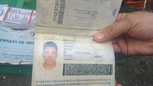 Gabriel Diniz, cantor de 'Jenifer', morre aos 28 anos em queda de avião em Sergipe Passaporte de Gabriel Diniz encontrado em local de queda de avião — Foto: Reprodução/Jornal Hoje