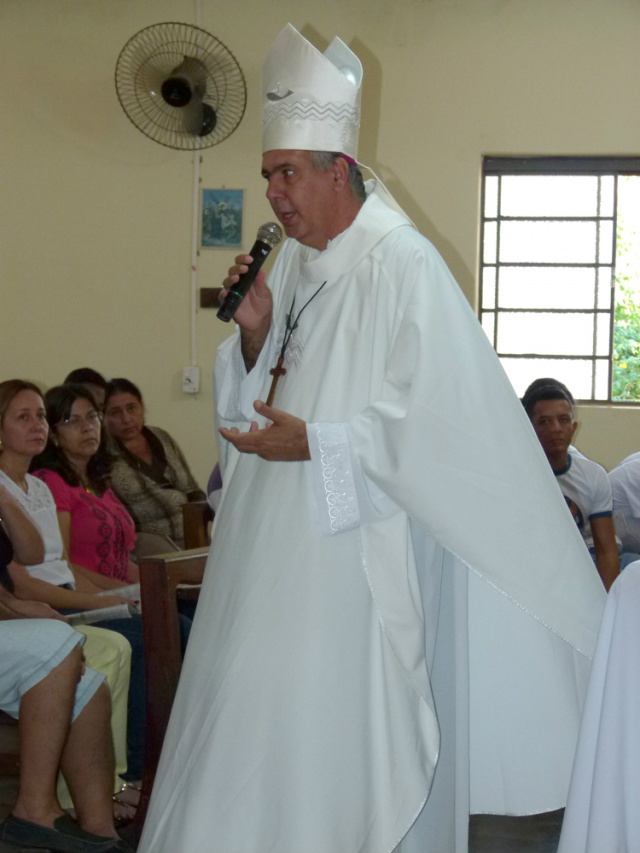 Católicos celebram um ano da posse do Bispo Dom Luiz Knupp