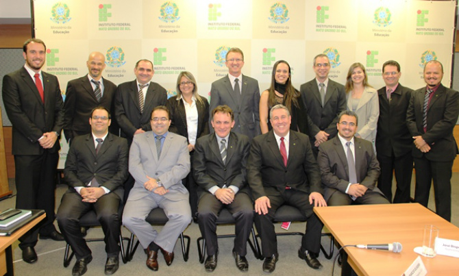 Novos diretores-gerais do IFMS tomam posse Cerimonia foi realizada na Capital em reunião do Cosup. (Foto: Assessoria)