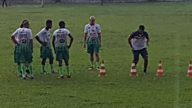 Atletas do Misto treinam para a próxima partida em casa, no dia 15 às 16h no Madrugadão, quando enfrentarão o Cena. (Foto: Divulgação Misto)