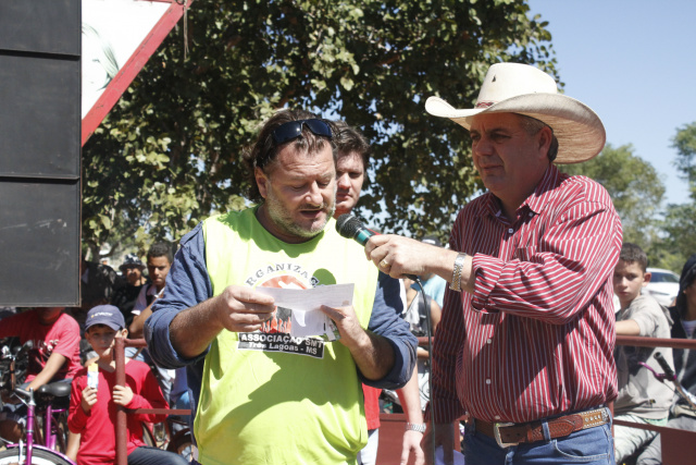 Passeio organizado pela Associação Cultural Sertaneja reuniu ciclistas de Três Lagoas e região Passeio organizado pela Associação Cultural Sertaneja reuniu ciclistas de Três Lagoas e região