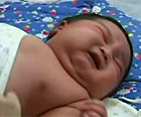 Bebê com recorde de peso nasceu na China Bebê mais gordo do mundo, nasceu na China
Foto: G1
