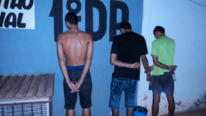 Acusados são presos por tráfico de drogas
Foto: Divulgação