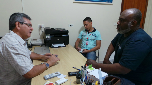 Vem pra rua, Três Lagoas acontece no próximo domingo (16) O funcionário público federal, Renée Venâncio esteve na tarde desta quarta-feira na sede do Perfil News para falar do movimento popular que está organizando (Foto: Tamires Tatye)
