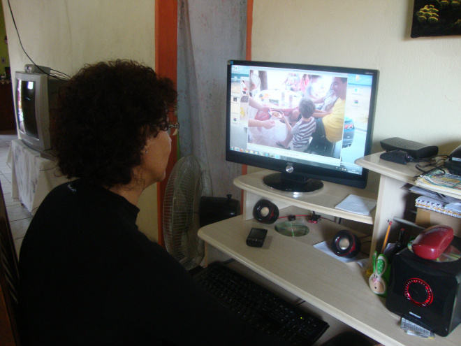 Rede social divulga necessidade e mobiliza população para fazer doação de medula Célia Regina, avó de Juan fala da solidariedade das pessoas através da rede social
Foto: Cristiane Vieira