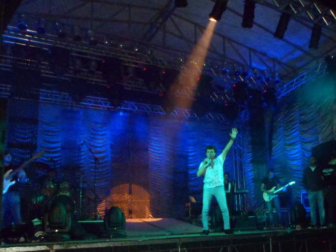 Dupla sertaneja ignora problemas técnicos e dá show Show com Mato Grosso e Mathias supera problemas técnicos e emociona fãs
Foto: Maycon Almeida