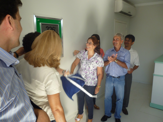 Assista reportagem sobre inauguração de Centro Odontológico em Três Lagoas Descerramento da placa inaugural
Foto: Sidnei Ramos