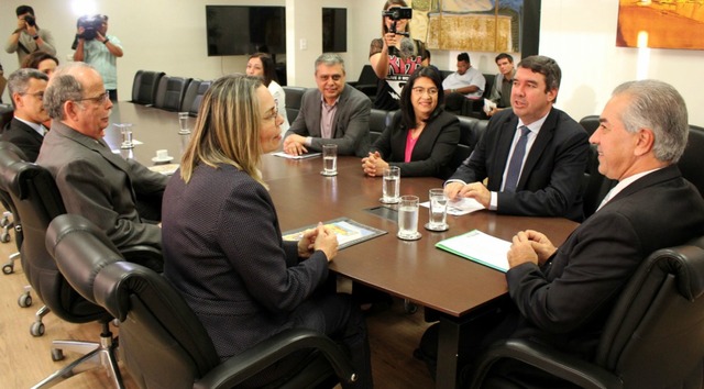Reinaldo Azambuja recebe ministra do TST e defende ampliação do programa Jovem Aprendiz Reprodução/ms.gov