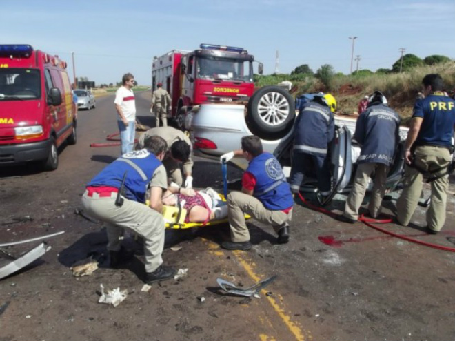 Em estado grave, as outras vítimas foram socorridas e encaminhadas para o Hospital Bom Jesus, em Toledo (Fotos:RadarBO)