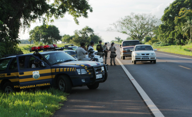 Polícia Rodoviária Federal da delegacia de Três Lagoas vai intensificar  a fiscalização nas rodovias da região durante os festejos do Carnaval (Foto: Ricardo Ojeda)