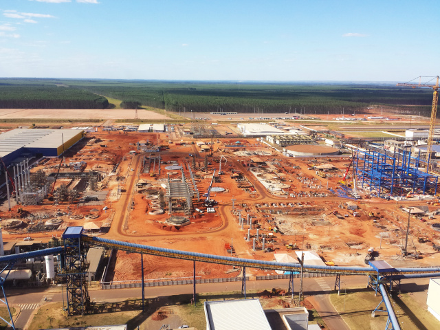 Fibria contrata montagem eletromecânica para a expansão de sua fábrica de Três Lagoas Com investimento de R$ 8,7 bilhões, o projeto de expansão da Fibria vai gerar ao longo das obras 40 mil empregos e, ao final do projeto, 3 mil postos de trabalho diretos e indiretos. (Foto: Assessoria)