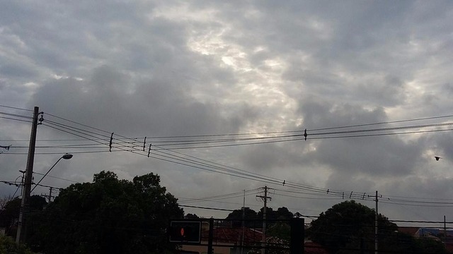 Sábado será de céu nublado e chuvoso em Três Lagoas Sábado será de céu nublado em Três Lagoas. Foto: Viviane Pinheiro)