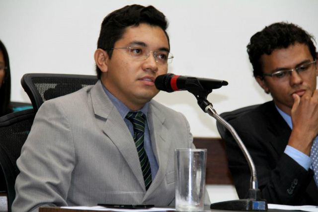 Luiz Henrique Eloy, durante depoimento na CPI do Cimi. (Foto: Fotos: Wagner Guimarães)