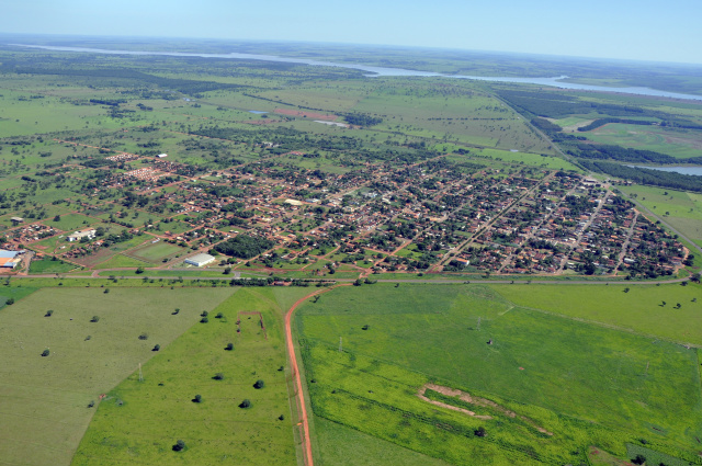 O município está situado no sul da região Centro-Oeste do Brasil, no Leste de Mato Grosso do Sul (Microrregião de Paranaíba). (Foto:Divulgação)