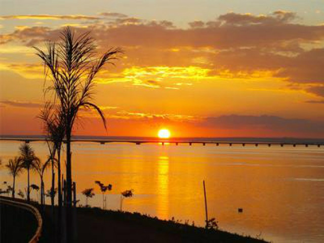 Presidente Epitácio vence batalha do Fantástico e tem o melhor pôr do sol do Brasil Foto ganhadora da disputa do Fantástico entre cidades do Brasil inteiro - (Foto: Carlos Rayzaro)