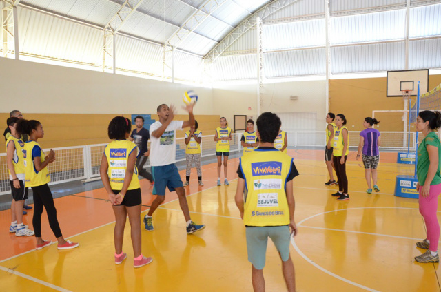 Ex-levantador da seleção brasileira, Maurício Lima irá participar do Lançamento do projeto em Três Lagoas Mais de 70 Centros em atividade integram o programa, que atende cerca de vinte e cinco mil crianças e adolescentes de comunidades. (Foto: Divulgação)