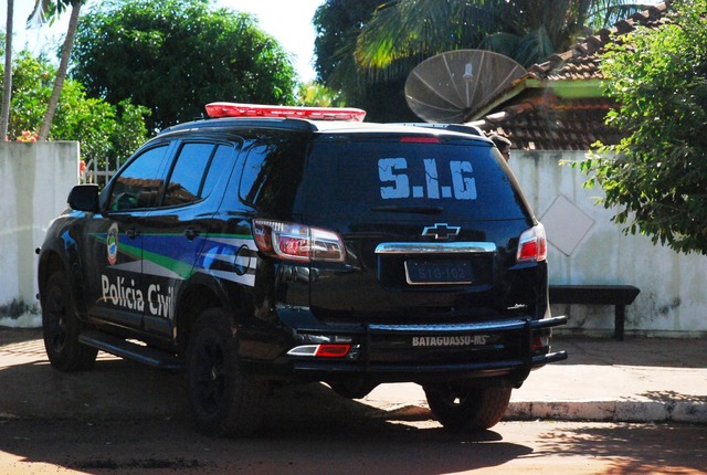 Homem é encontrado morto com ferimento no peito em residência no centro de Bataguassu Foto: Tiago Apolinário/Da Hora Bataguassu