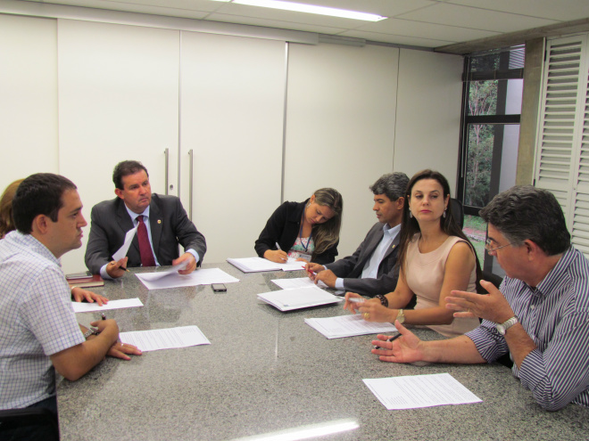 Frente Parlamentar de Combate às Drogas quer criar comissão de combate Frente Parlamentar de Combate às Drogas quer criar comissão nacional e cobrar em Brasília recursos para o combate às drogas
Foto: Assessoria de Comunicação