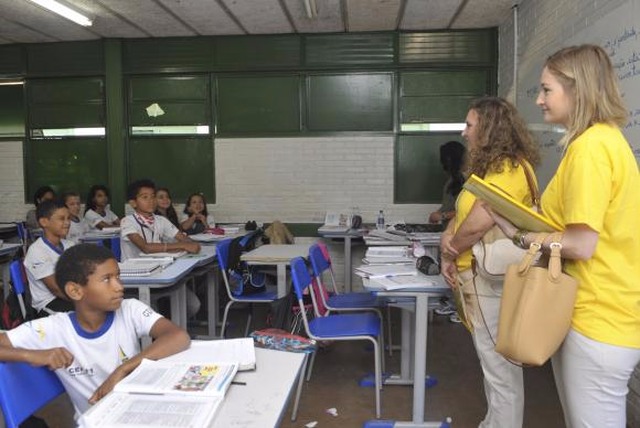 e acordo com o questionário da Prova Brasil de 2015, respondido pelos diretores das escolas brasileiras, cerca de 3% das escolas aplicam o modelo confessional. (Foto: Elza Fiúza/Agência Brasil)
