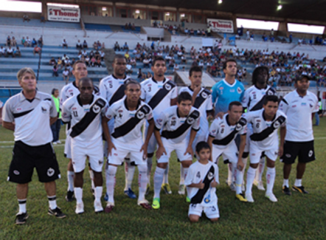 Jogadores do Carcará da Fronteiro foi à capital do Estado e goleia o MS Saad no Estádio das Moreninhas (Foto: Divulgação)