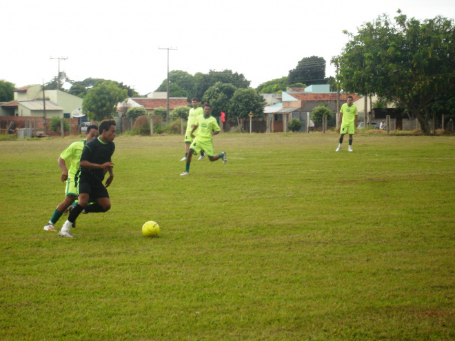 SEMEL inicia Campeonato de Futebol Amador na Nova Porto XV SEMEL inicia Campeonato de Futebol Amador na Nova Porto XV
Foto: Assessoria de Comunicação