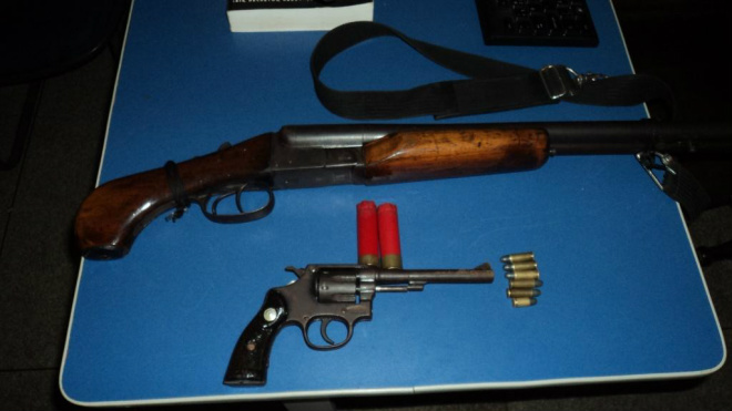 Casa é assaltada no bairro Colinos, vítima reage e os bandidos atiram Armas apreendidas com os assaltantes
Foto: Assessoria PM