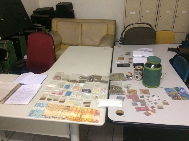Na contramão, 'Breaking Bad' da vida real traficava drogas de SP para MS Drogas e produtos químicos apreendidos na casa de professor ocuparam cinco páginas do BO - Foto: Divulgação