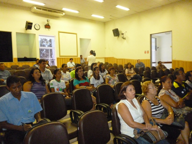 Várias pessoas participaram da audiência pública
Foto: Rafael Furlan