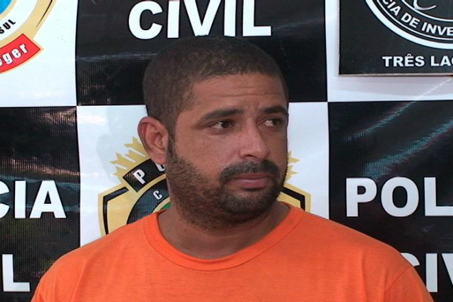 Veja o vídeo: Para roubar, neto confessa que matou avó a golpes de mão de pilão O acusado disse durante a coletiva de imprensa que está arrependido
Foto:César Esquibel