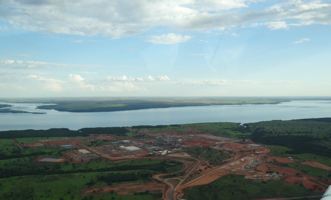 A localização da planta do complexo industrial da Eldorado é estratégica, situa próximo ao rio Paraná e a BR 158 (Foto: Ricardo Ojeda) 