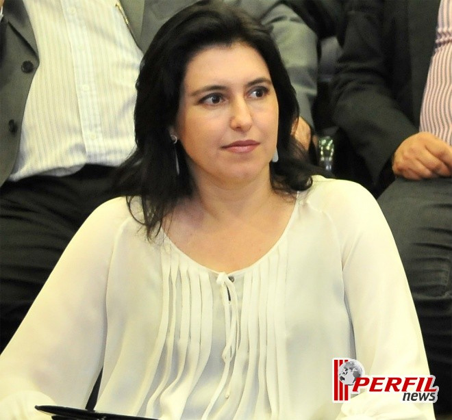 Simone Tebet diz que seu aval com a Sanesul está garantido Simone veio acompanhada do presidente da Sanesul, José Carlos Barbosa