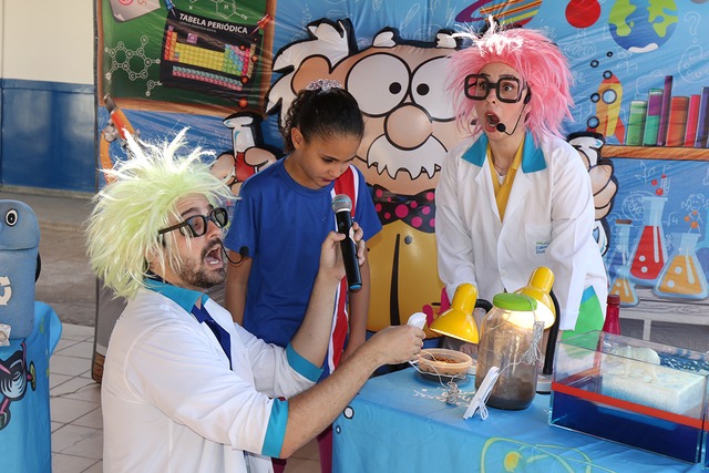 E.M. “Parque São Carlos” recebe apresentação do grupo “Diverte Teatro Viajante” Foto: Assessoria