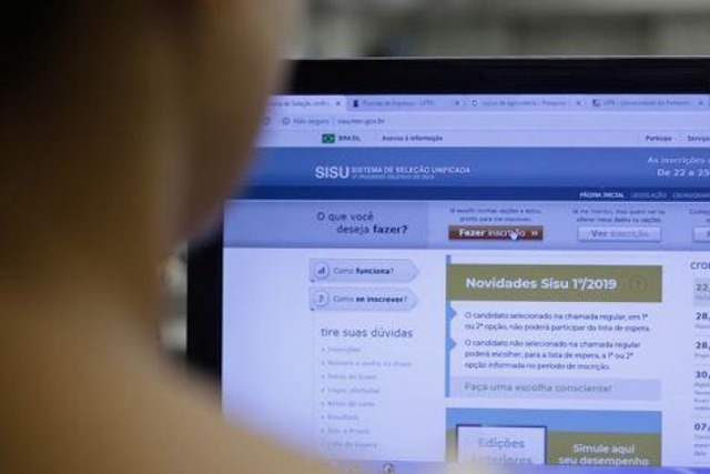Candidatos em lista de espera do Sisu começam a ser convocados Reprodução