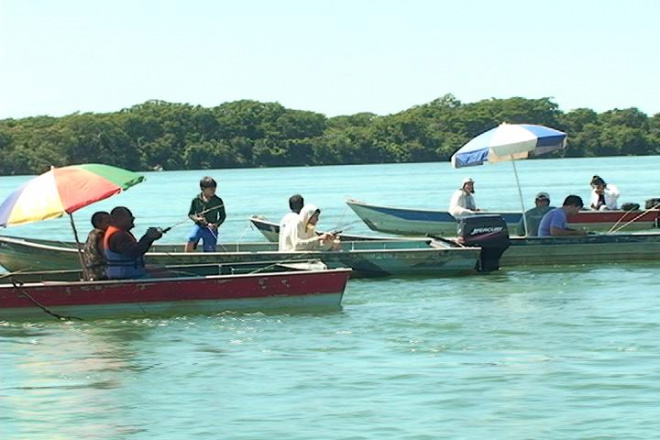 Muitos pescadores de Três Lagoas e região estão pescando no rio Paraná
Foto: Maycon Almeida