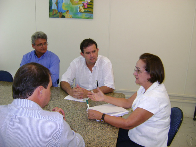 Deputado Eduardo Rocha intercede por alunos do Distrito São Pedro
Foto: Assessoria de Comunicação