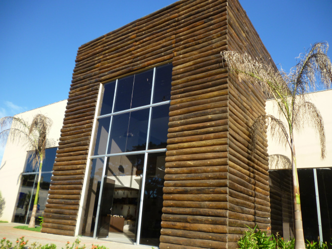 Nova Casa do Artesão, fica localizada na orla da Lagoa Maior
Foto: Adriano Vialle