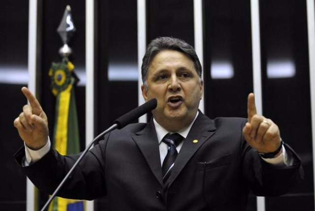 Preso, Garotinho, ex-governador do Rio, denuncia perseguição O ex-governador do Rio, Anthony Garotinho, voltou a ser preso. Ele se diz perseguido. (Foto: Renato Araújo/Arquivo Agência Brasil)