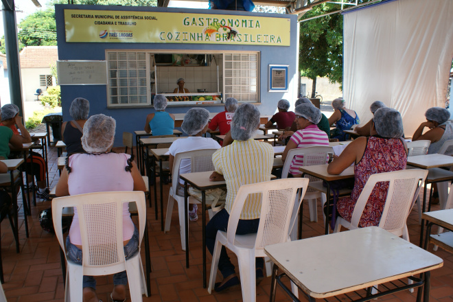 Assistência Social inicia curso de fabricação de salgados Para a realização do curso foram disponibilizadas 40 vagas para os beneficiários dos Centros de Referência da Assistência Social (CRAS)
Foto: Assessoria
