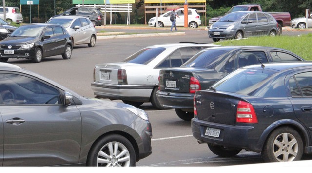 Última semana para licenciar de veículos com placas com final 4 e 5 Divulgação