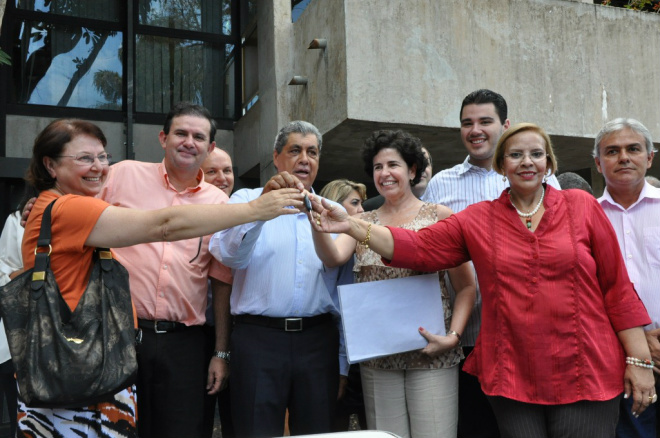 Três Lagoas recebe veículo para Centro de Atendimento à Mulher Sonelidade aconteceu no pátio da Governadoria em Campo Grande
Foto: Assessoria de Comunicação