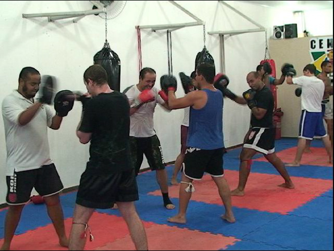 O muay thai é um otimo esporte para ganhar condicionamento físico
Foto: Maycon Almeida