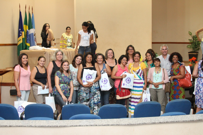 Jorge Diogo e professores de Brasilândia estiveram presentes no Seminário realizado em Três Lagoas (Foto: Divulgação/Assecom)
 