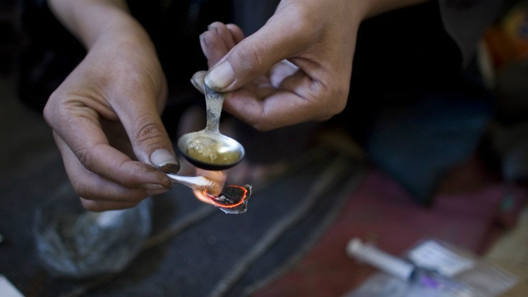 ONU: mais de 187 mil morreram por causa das drogas em 2013 O relatório indica que um em cada 10 consumidores tem problemas sérios de dependência. (Foto: Divulgação)